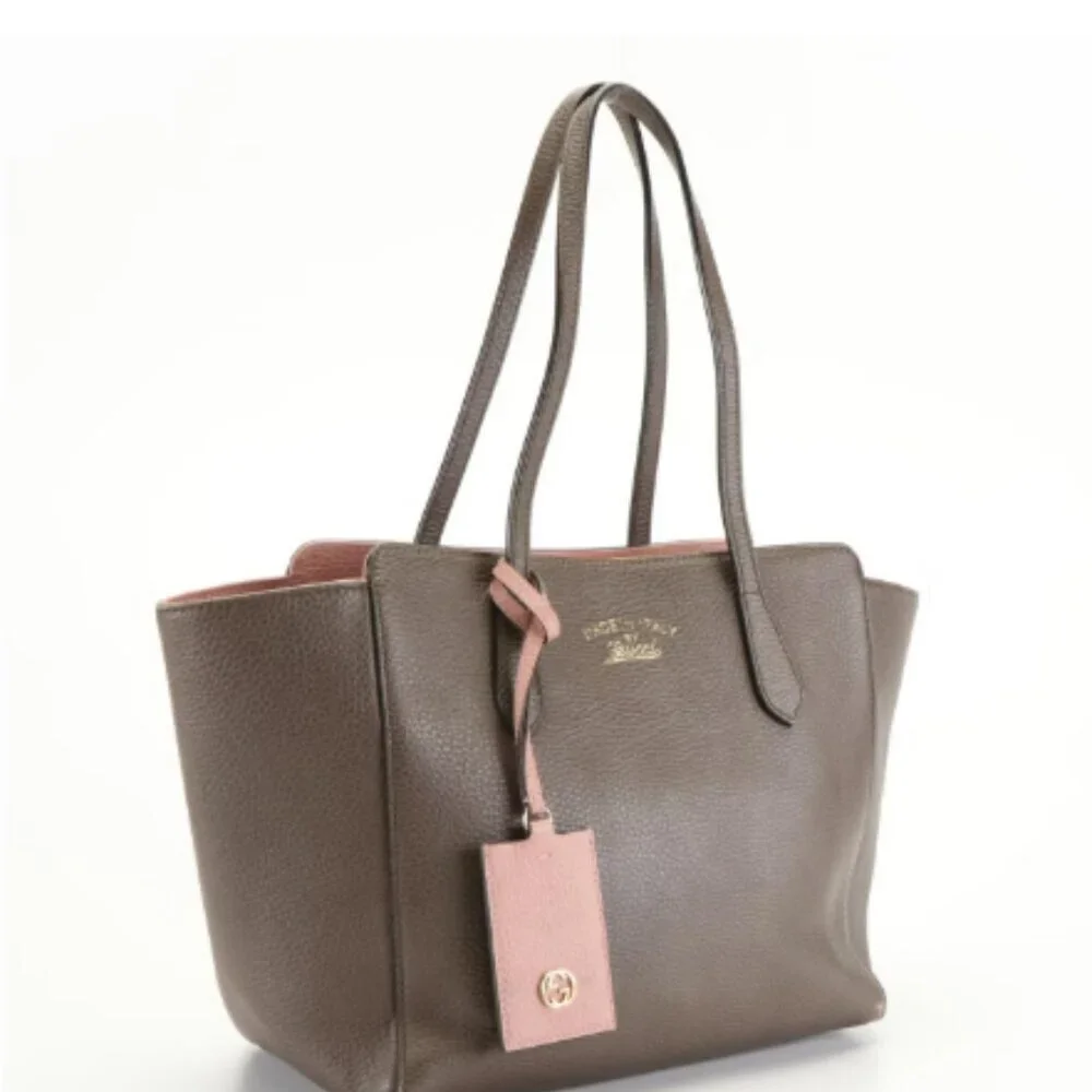Gucci Swing Tote in Brown Grained Leather
